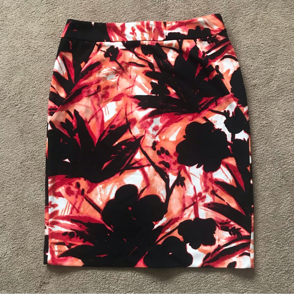 Premise floral skirt size 8